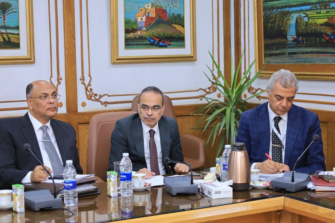 اعضاء لجنة المنشات اعضاء لجنة المنشات